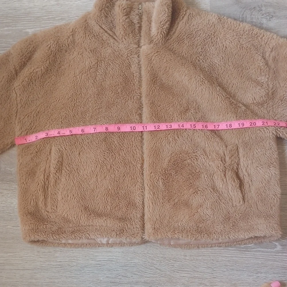 Camellia Beige Fleece Jacket - Picture 6 of 10
